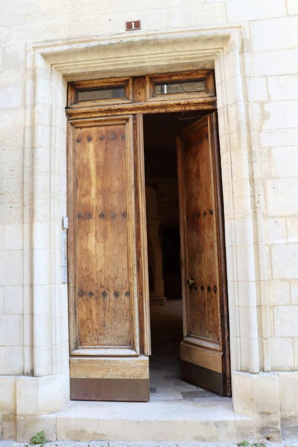 Uzes, Au Coeur Du Centre Medieval La Boussole D'Uzes, Appartement De Caractere Du XVII -Eme Siecle Kültér fotó